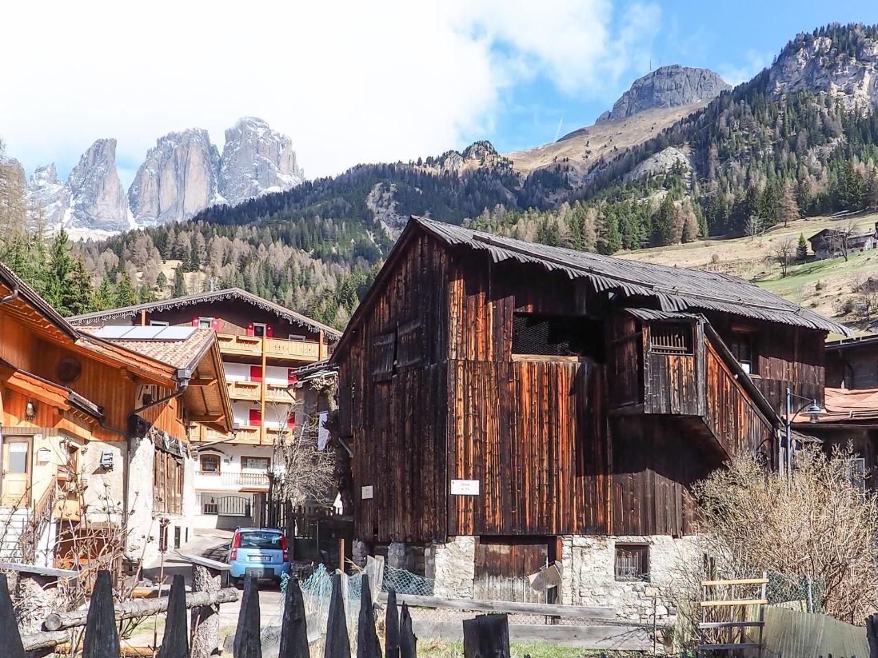 Tabia Elisa Apartment Campitello di Fassa Bagian luar foto